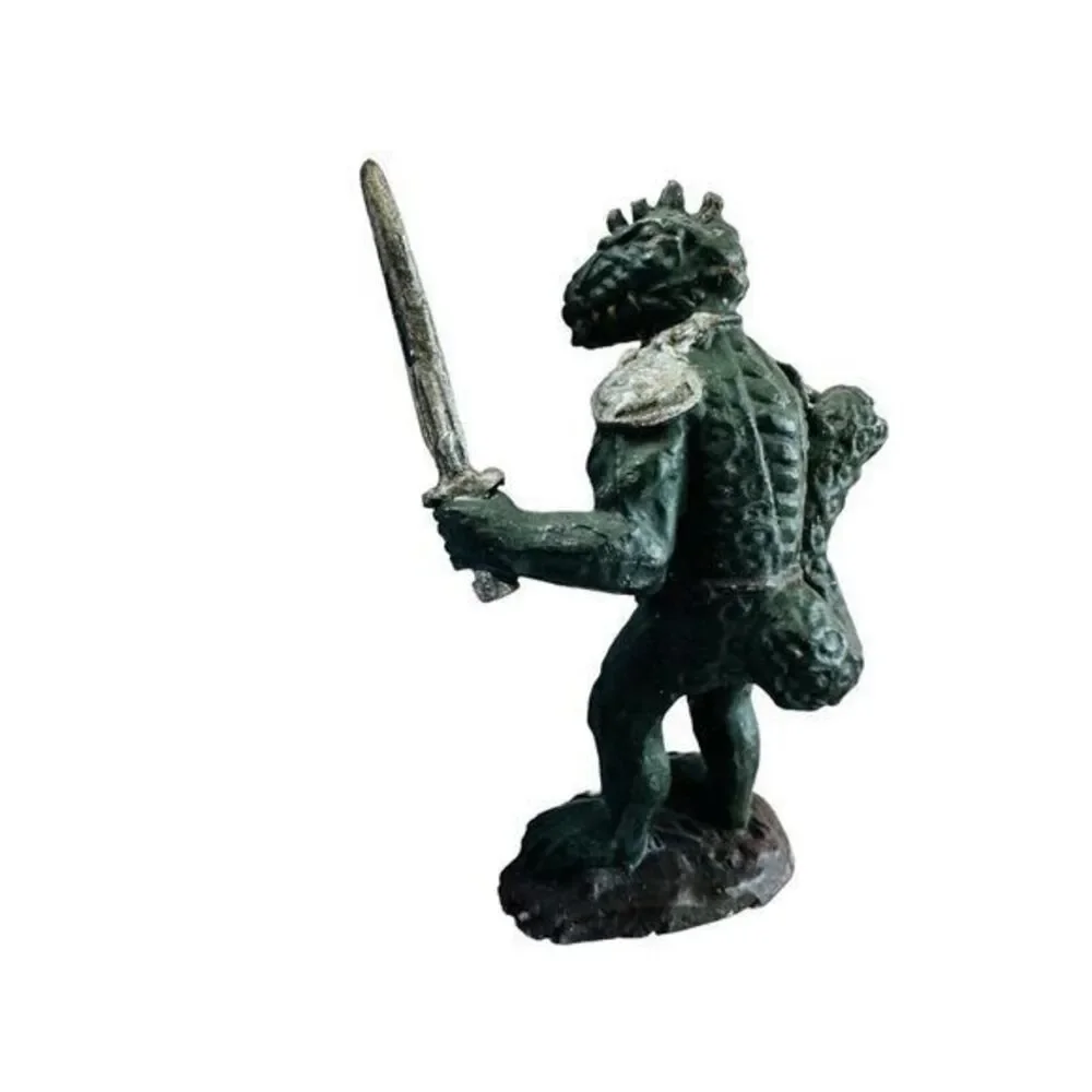 Lizard Man Armor‎ Class 5(4) W/sword Miniature Fantasy AD&D 1970's Hand Painted